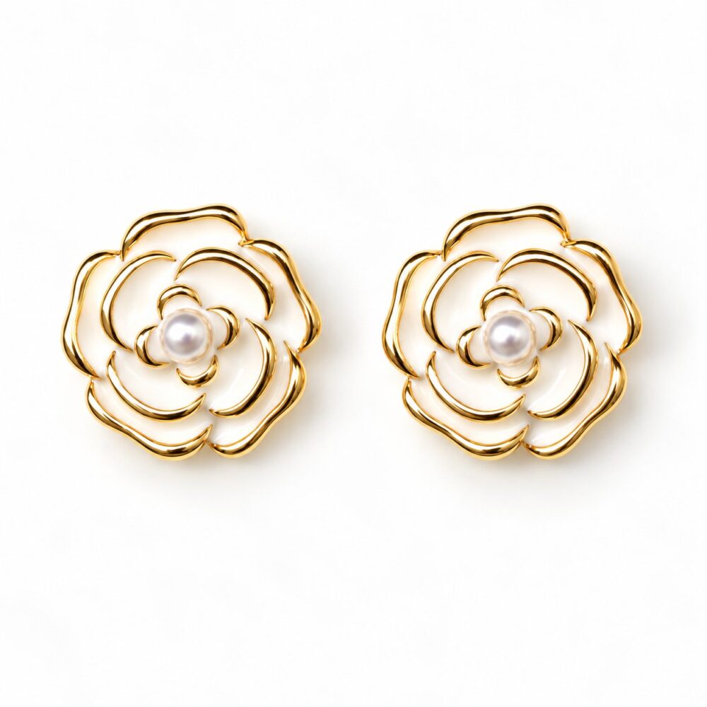 Aretes Hortensia — Aretes de cobre y perla sintética Aretes Hortensia — Aretes de cobre y perla sintética